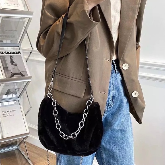 Plush Fur Street Chain Bag Black - Picture 1 of 2